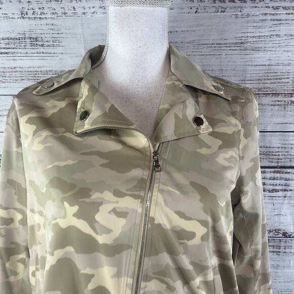 Nine West Zip Front Wind Breaker Jacket sz Extra Small Olive Green Cameo Zip - Picture 3 of 10